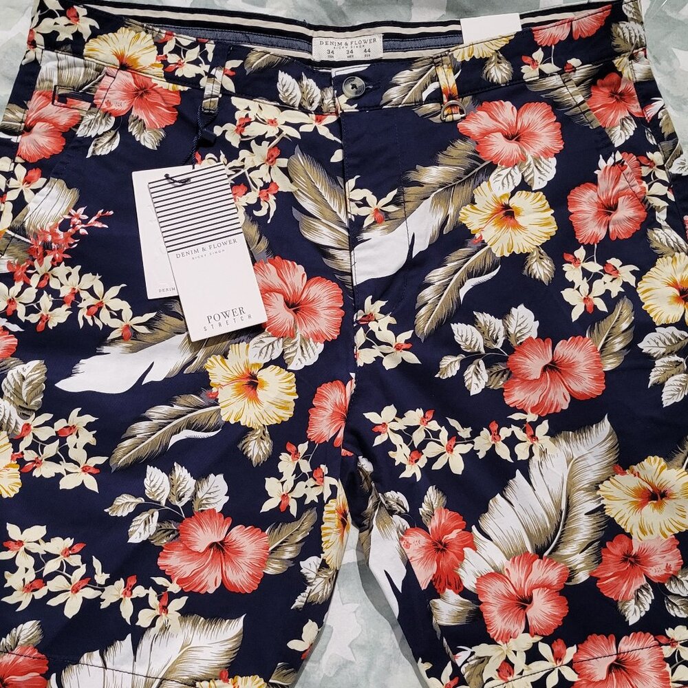 Denim & Flower Flowered Power Stretch Shorts